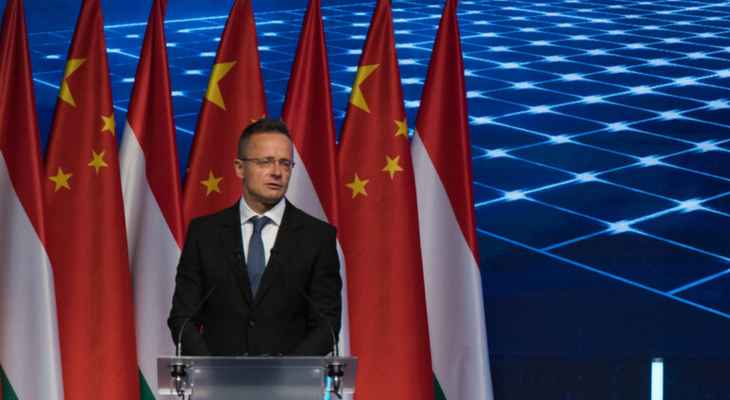 وزير الخارجية الهنغاري: خطة الصين للتسوية في أوكرانيا من شأنها أن تجلب السلام إلى أوروبا
