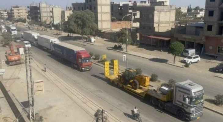 المرصد السوري: التحالف الدولي استقدم 30 شاحنة مواد عسكرية ولوجستية إلى قاعدته في ريف الحسكة
