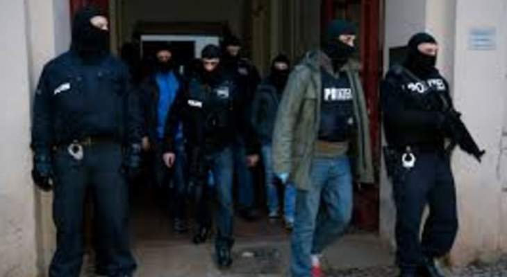 360 شرطيا ألمانيا يلاحقون عائلة لبنانية متهمة بتهريب البشر