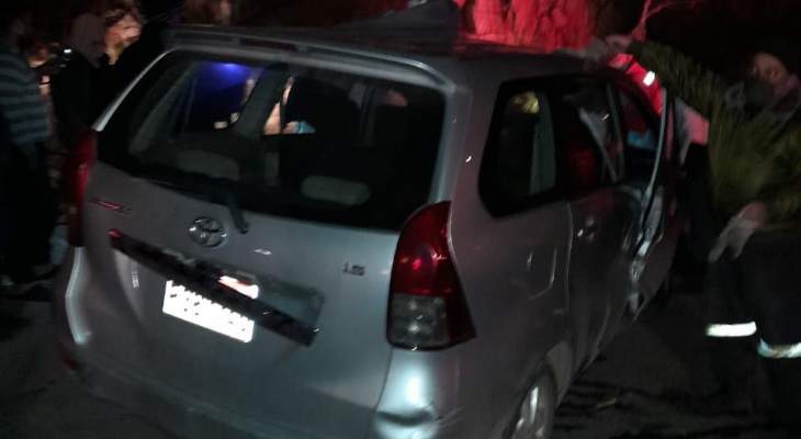 النشرة: سقوط 4 جرحى بحادث سير على طريق ترشيش في زحلة