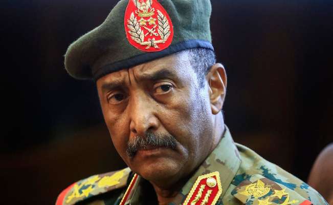 البرهان: القوات المسلحة السودانية ستحمي الانتقال الديمقراطي وصولًا لانتخابات حرة
