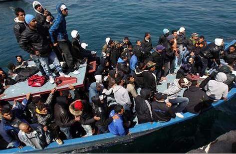 إنقاذ أكثر من 1800 مهاجر من 6 قوارب مقابل سواحل ليبيا