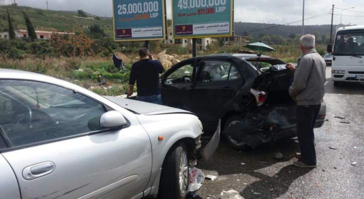 النشرة: سقوط إصابات بحادث سير على طريق الدامور