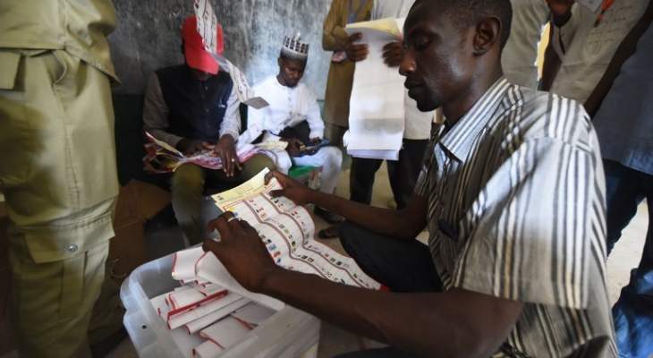مراكز الاقتراع في الانتخابات العامة في نيجيريا أغلقت أبوابها