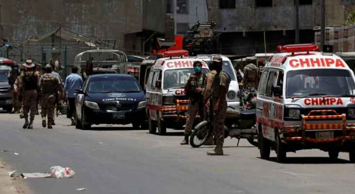 مقتل 20 شخصا وإصابة 6 جراء حادثة اصطدام حافلة ركاب مع صهريج نفط في باكستان