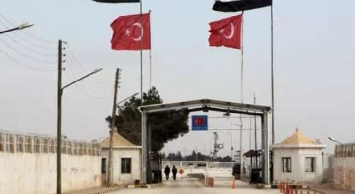 الدفاع التركية: إنهاء خدمة ضابط كبير وموظفين تورطوا في تهريب سوريين عبر الحدود