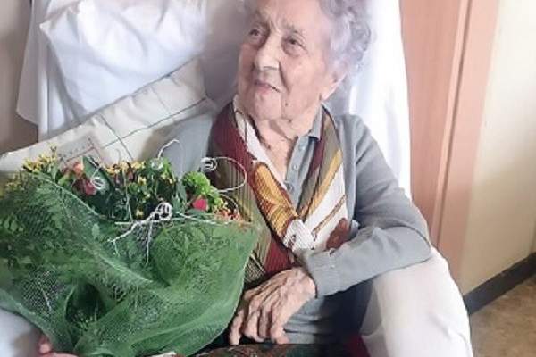 شفاء معمّرة إسبانية تبلغ 113 عاما بعد إصابتها بفيروس كورونا