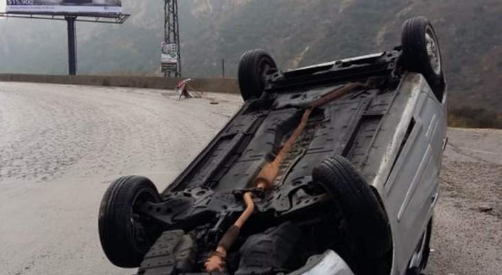 النشرة: تدهور سيارة على طريق عام الخردلي القليعة