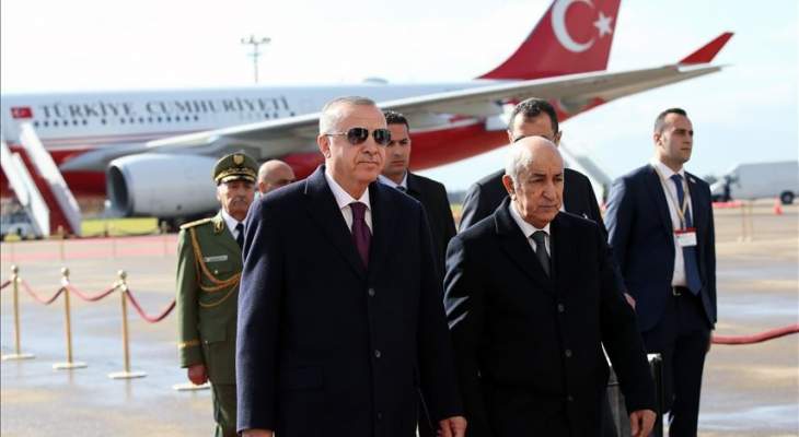 اردوغان وصل إلى الجزائر في زيارة رسمية وتبون كان في استقباله
