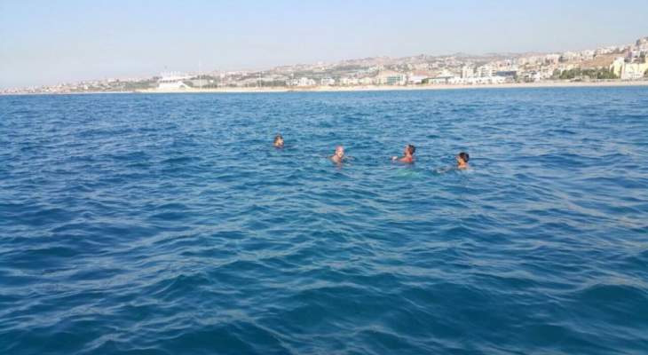 إنقاذ 4 مواطنين فقدوا أثناء ممارستهم هواية السباحة مقابل الشاطئ بصيدا