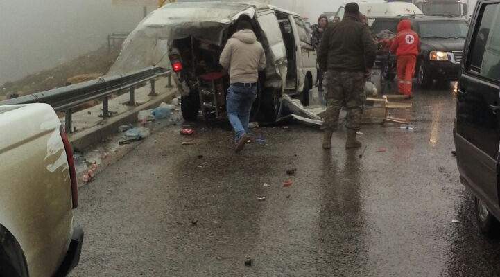 النشرة: مقتل شخص باصطدام سيارة لقوى الامن بأحد الاكشاش على طريق ضهر البيدر