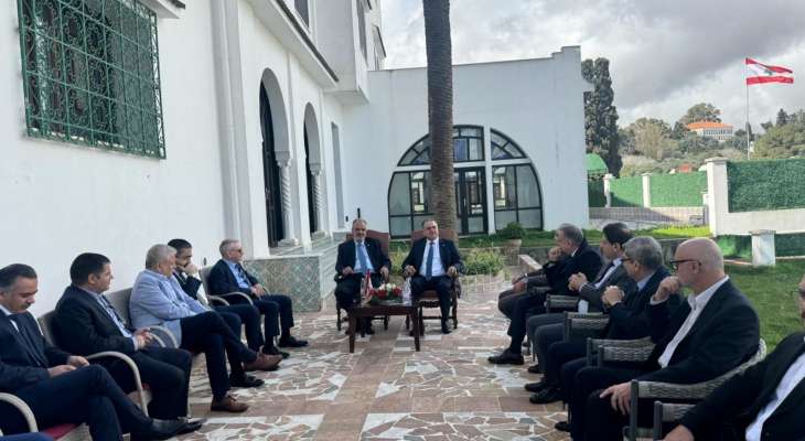 بوشكيان يواصل زيارته الى الجزائر والتقى الجالية اللبنانية: كونوا جسر تواصل ودعامة قوية لعلاقات مميّزة