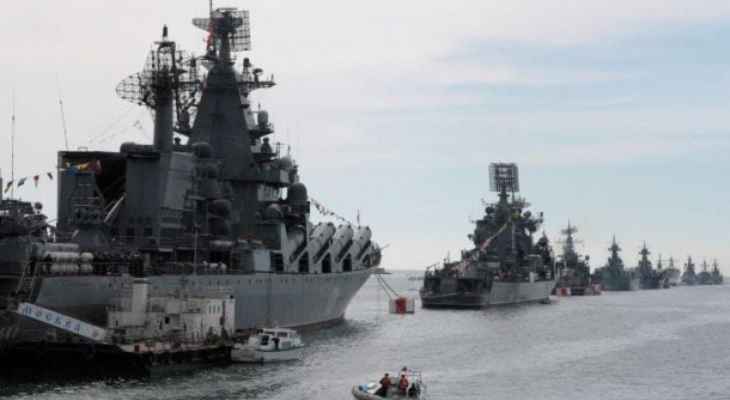روسيا تدمر سفنا مدنية في خيرسون في المواجهة بجنوب البلاد