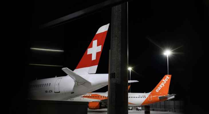 أ.ف.ب: مطار جنيف أعلن استئناف الرحلات الجوية "تدريجيًا" بعد توقفها بالكامل