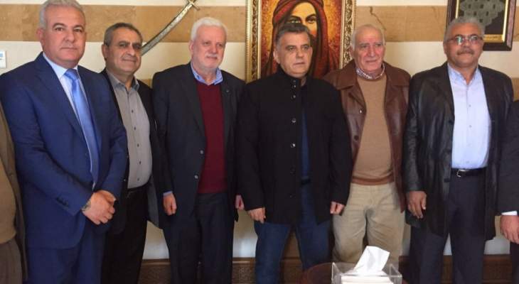 اجتماع بين اللواء ابراهيم وقيادة منظمة التحرير الفلسطينية في لبنان 