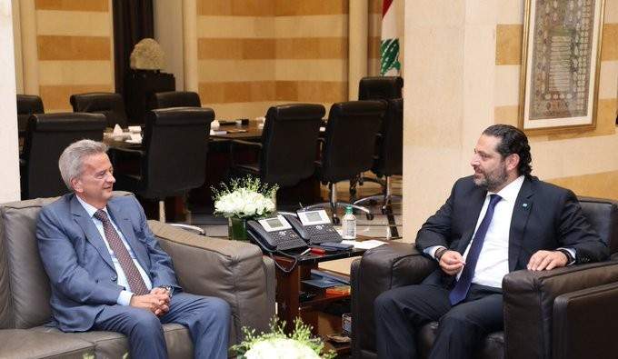  الحريري يلتقي حاكم مصرف لبنان رياض سلامة في هذه الاثناء 