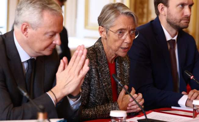 رئيسة وزراء فرنسا: "لن نقف مكتوفي الأيدي" إزاء خطة مكافحة التضخم الأميركية
