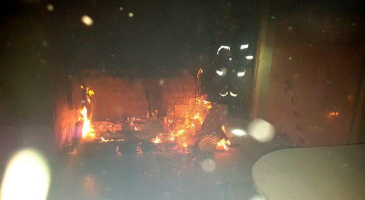 إخماد حريقي نفايات في تلة الخياط والسبتية وثالث شب داخل دراجة في تل عباس