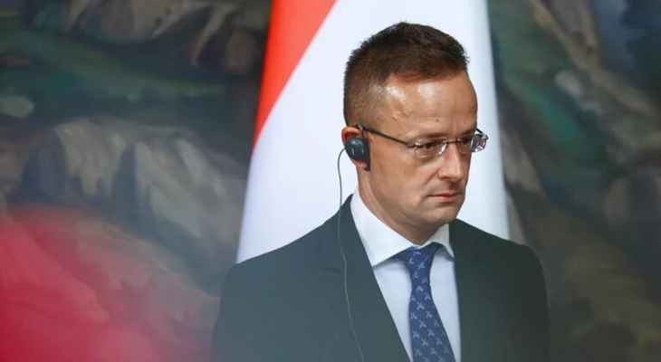 وزير خارجية هنغاريا: إعلان روسيا هدنة عيد الميلاد كان قرارا صحيحا