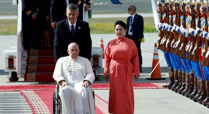البابا فرنسيس وصل إلى منغوليا في أول زيارة حبرية لهذا البلد