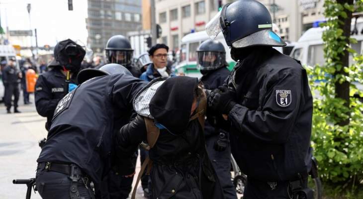 الشرطة الألمانية تعتقل نحو 200 شخص شاركوا بمظاهرة غير مرخصة