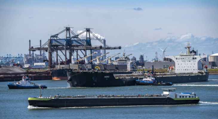 الحكومة الهولندية وافقت على الإفراج عن 20 ألف طن من الأسمدة الروسية في ميناء روتردام