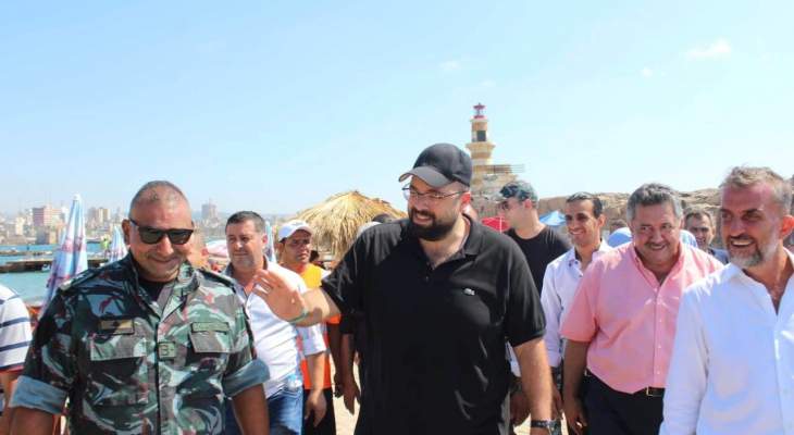 أحمد الحريري زار البرامية وعبرا وتفقد فوج إطفاء صيدا وجال على جزيرتها