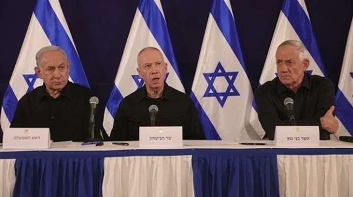 اعلام اسرائيلي: مشاورات أمنية بمشاركة نتنياهو وغالانت وغانتس وآيزنكوت لبحث احتمالات الرد الإيراني