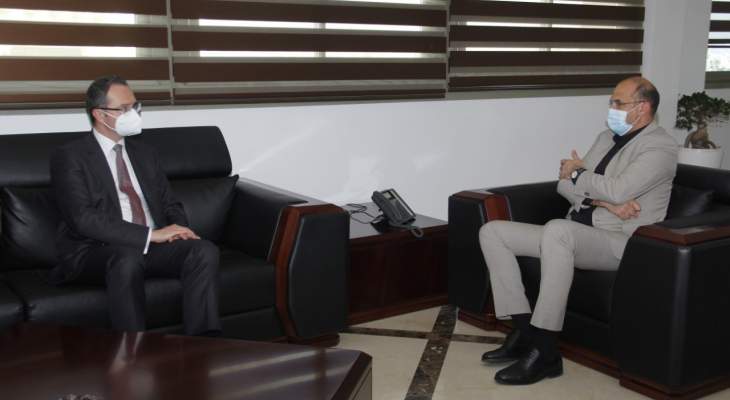 وزير الصحة بحث مع سفير تركيا في لبنان بسبل تعزيز التعاون الصحي 