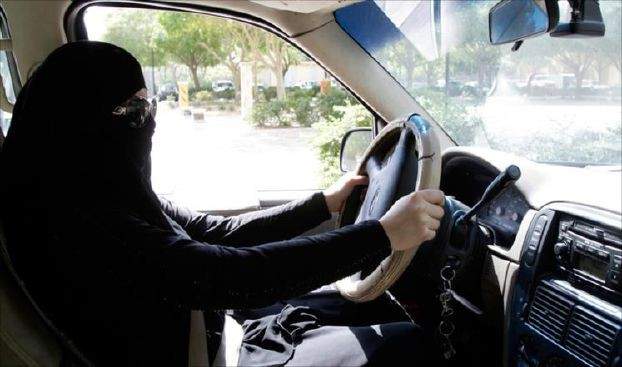 وفاة أول امرأة سعودية أثناء قيادتها السيارة