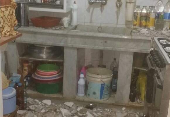 النشرة: اصابة فلسطينية إثر انهيار سقف مطبخ منزلها في عين الحلوة