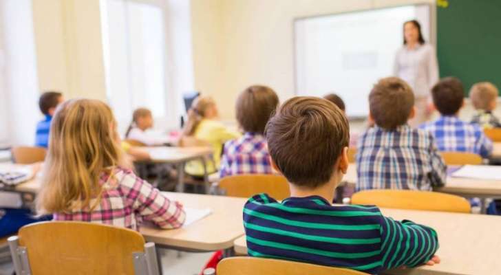 المدارس الخاصة في النبطية تخالف قرار وزير التربية وتستوفي الأقساط بالدولار