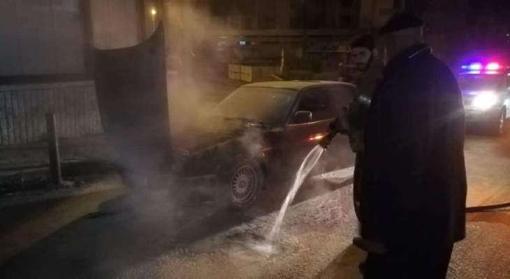 الدفاع المدني: حريق داخل سيارة في عجلتون والأضرار مادية