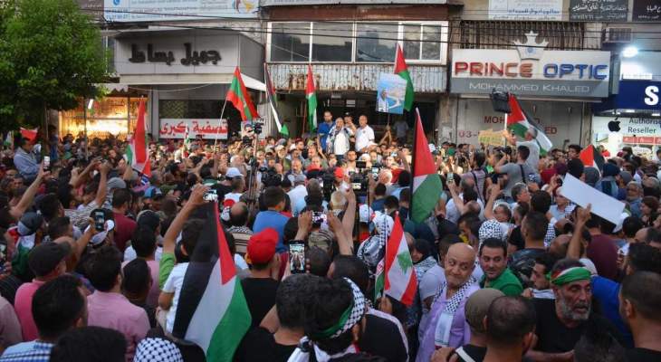 مسيرة جماهيرية لبنانية – فلسطينية في صيدا رفضا لقرار وزير العمل