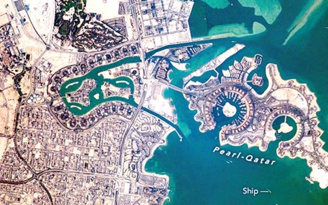 صورة للدوحة التقطها رواد فضاء تظهر جمال جزيرة "لؤلؤة قطر"