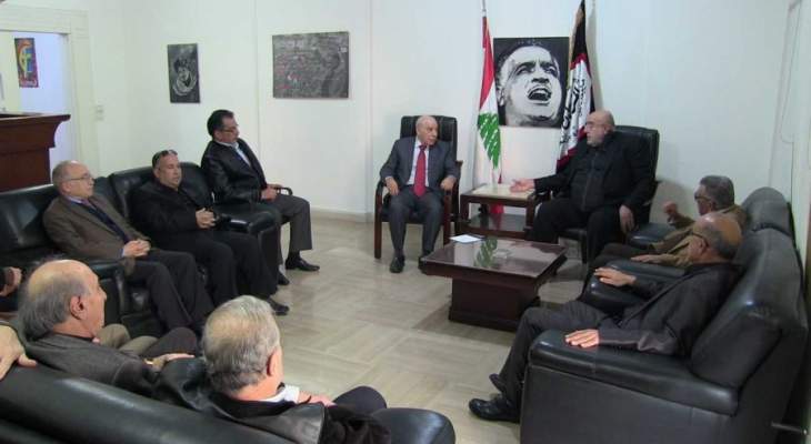 حمدان تمنّى على الرئيس عون والحكومة إعطاء الفلسطينيين في لبنان حقوقهم 