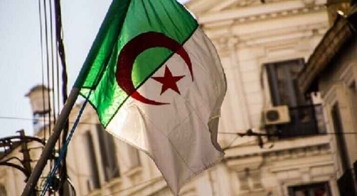 الخطوط الجوية الجزائرية: اندلاع حريق بمركز تموين تابع لها وخلّف خسائر مادية فقط