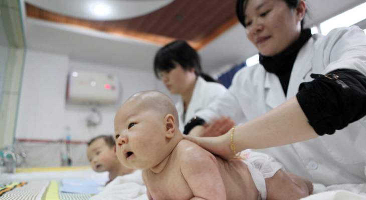 قرية صينية تدفع لكل أسرة 15 ألف دولار شهرياً مقابل إنجاب طفل بعد الأول من أيلول
