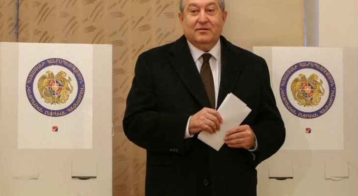 رئيس أرمينيا أعلن استقالته نتيجة الانقسام الداخلي