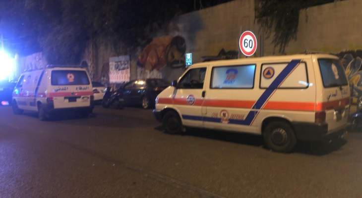 الدفاع المدني: نقلنا 10 جرحى إلى المستشفيات أصيبوا جراء التظاهرات الإحتجاجية ببيروت
