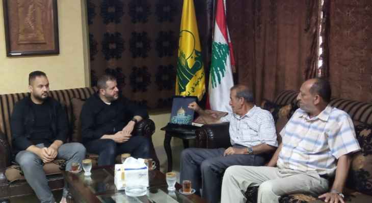 وفد فلسطيني زار مركز حزب الله - صيدا: للوقوف صفا واحدا إلى جانب المقاومة