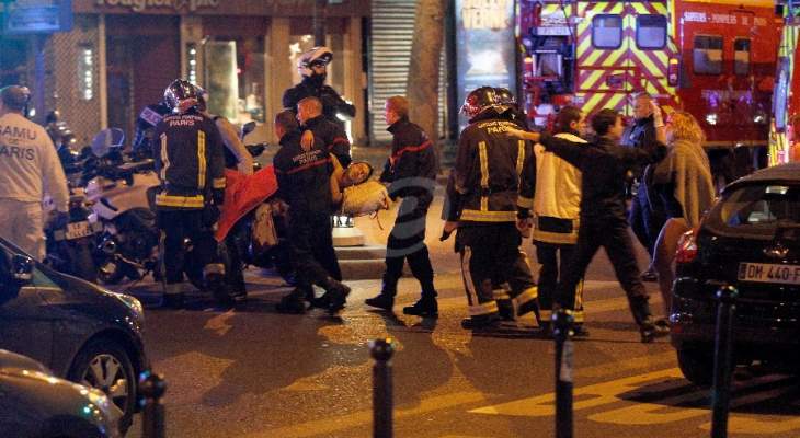 وسائل إعلام فرنسية: أحد منفذي هجمات باريس فرنسي وتم التأكد من بصمته