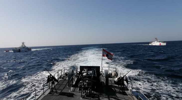 مناورة في عرض البحر بواسطة مراكب للبحرية اللبنانية واخرى تابعة لخفر السواحل الأميركية