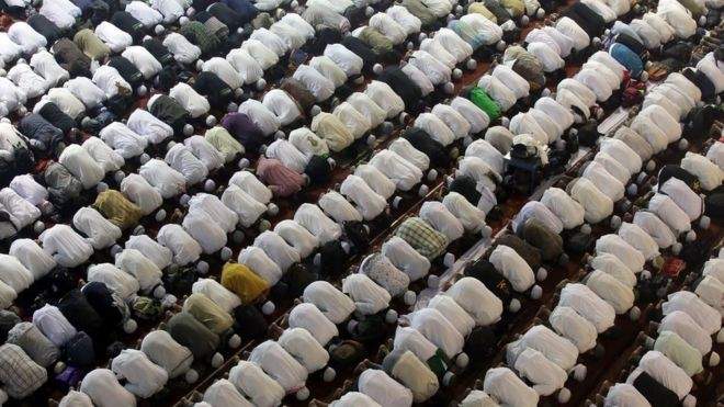 سلطات السعودية:لعدم إقامة صلاة الأضحى بالأماكن المكشوفة بل بالمساجد المهيأة
