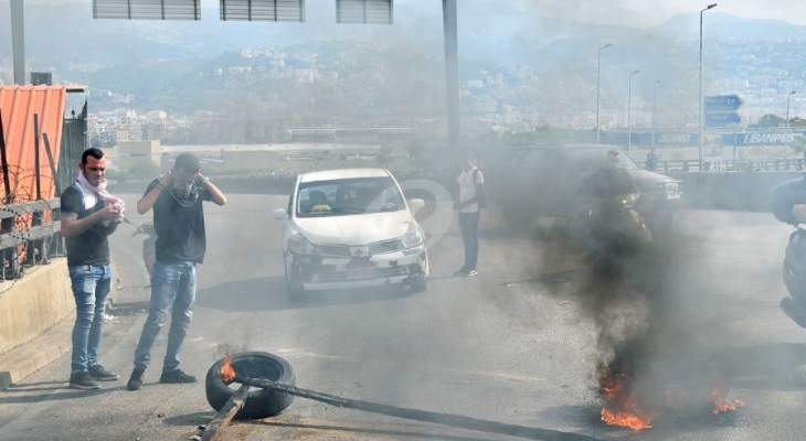المنار: الجيش يعمل على فتح طريق المطار بالقوة ويطارد المتظاهرين