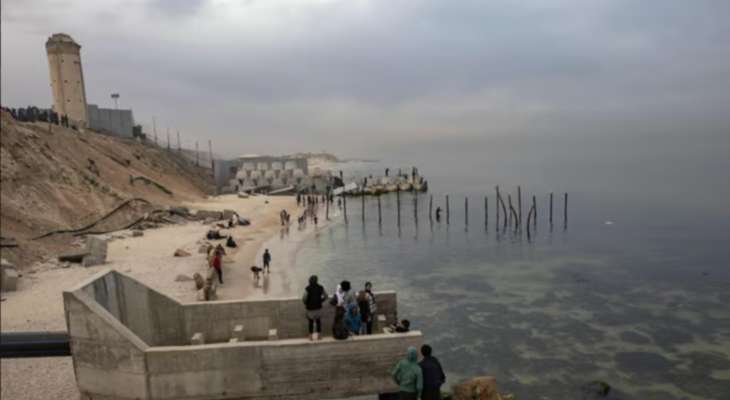 "واشنطن بوست": تعقيدات جديدة برزت أمام مسعى واشنطن لإنشاء الرصيف البحري في غزة