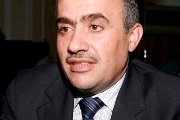 العجوز للشباب البيروتي: كلهم على البطل سعد الحريري