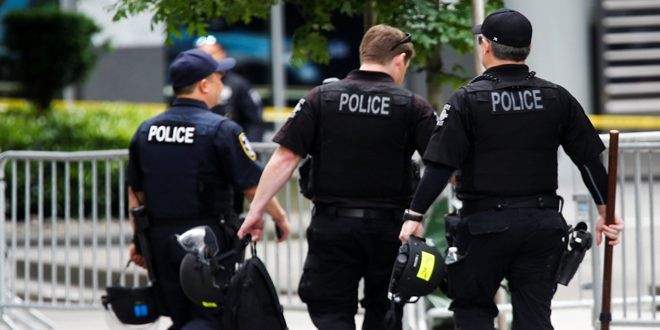 الشرطة الأميركية تفرض حظر التجول لقمع احتجاجات في مدينة كوتشا
