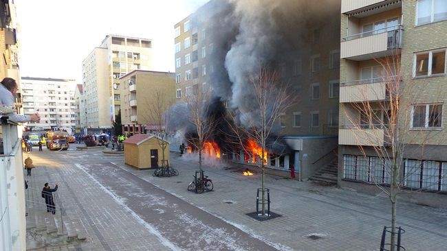 إندلاع حريق قد يكون متعمدا في مسجد الإمام علي في السويد
