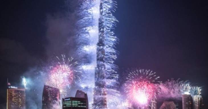 الإمارات تبهر العالم باستقبالها للعام 2016 رغم الحريق بفندق &quot;العنوان&quot;